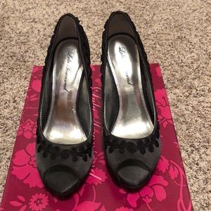 Lulu Townsend daisy peep toe heels